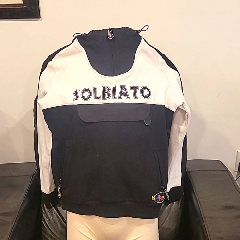 Black/White Pullover hoodie